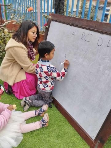 सरस्वती पूजा (वसन्त पञ्चमी) २०८० फागुन २ बुधवारको फोटो